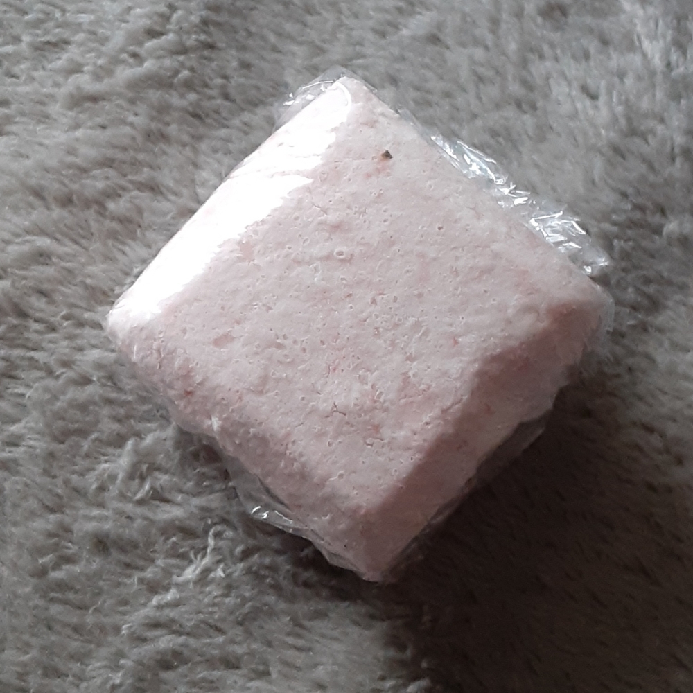 Bath bomb cubes